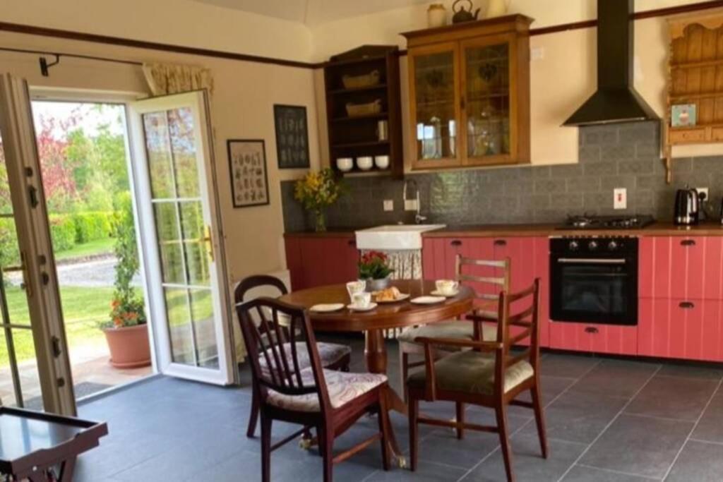 Yellow Heights Accommodation Tinahely 외부 사진